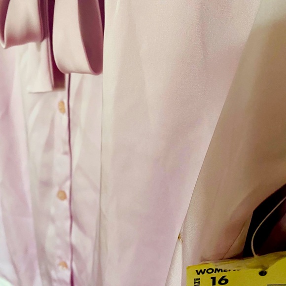 Ladies Top - Picture 7 of 7